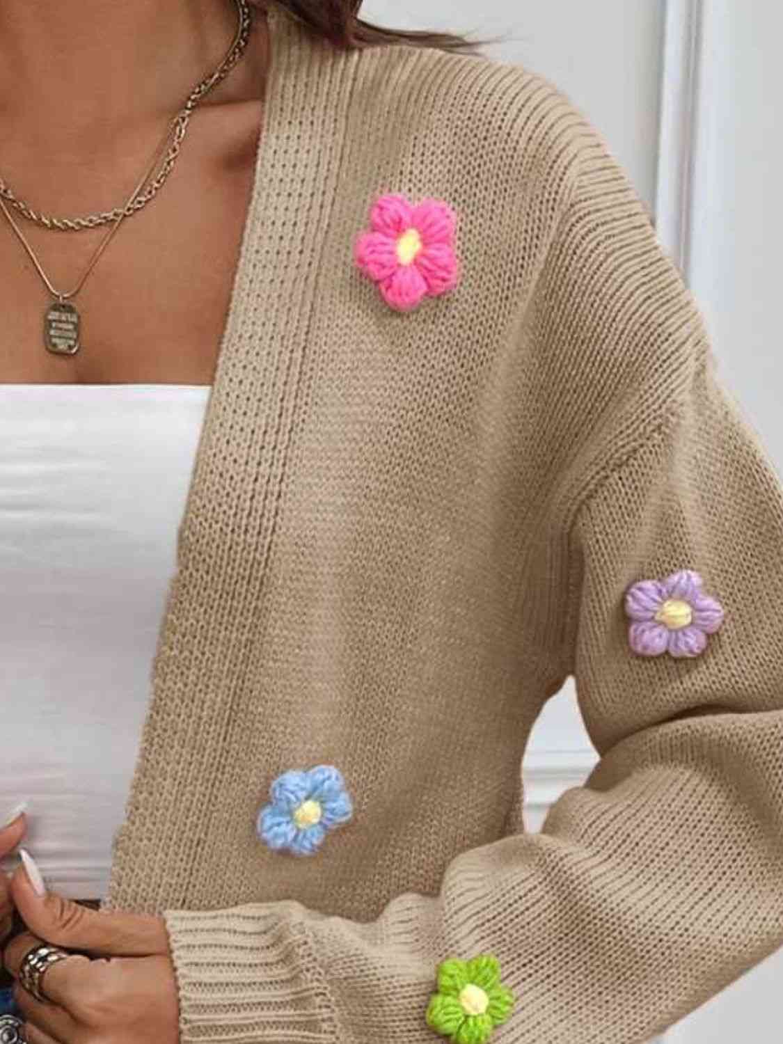 Vest dames met gehaakte bloemen - detailfoto