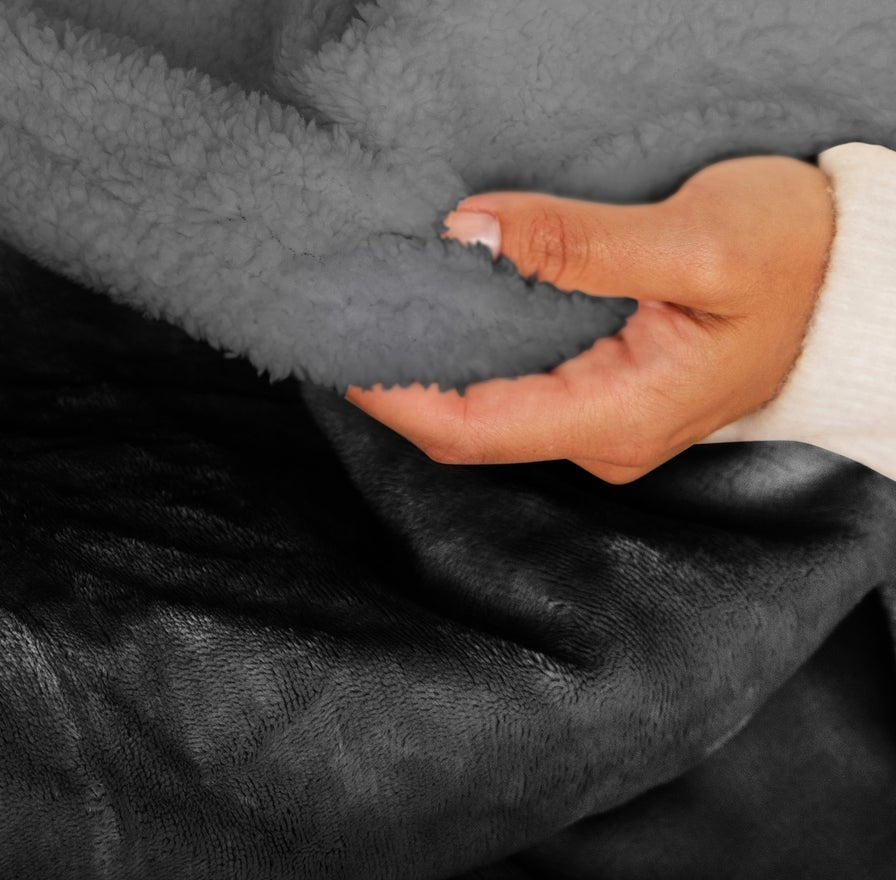 Elektrische deken van 200 x 180 cm met fleece, sherpa en bediening - beeld 3