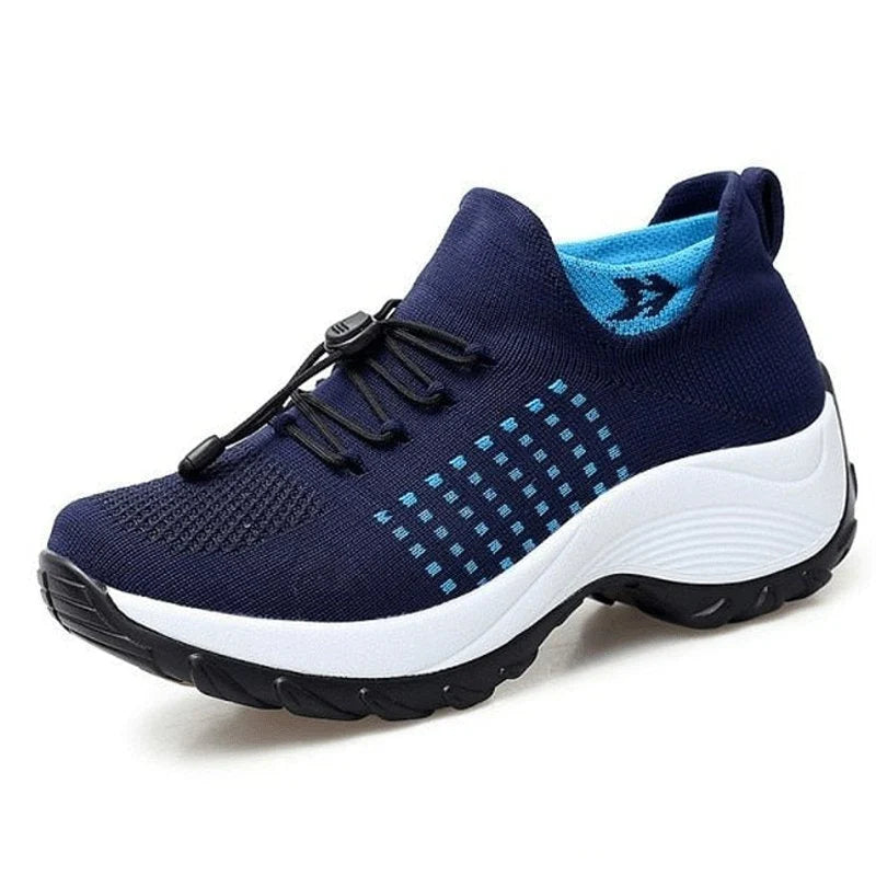Ergonomische instapsneakers voor dames met snelveter en dikke zool