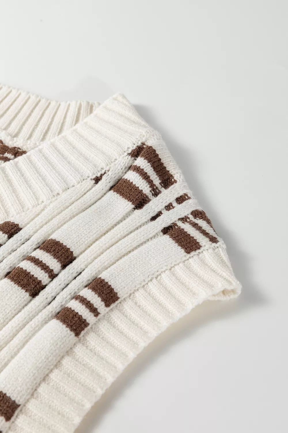 Korte spencer dames met streepmotief - detailfoto