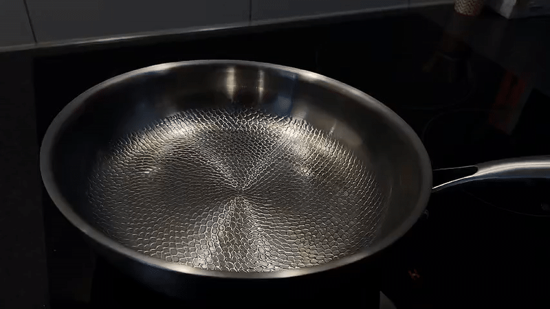 Titan Premium Pan titanium – duurzame pan voor elke warmtebron en hoge temperaturen