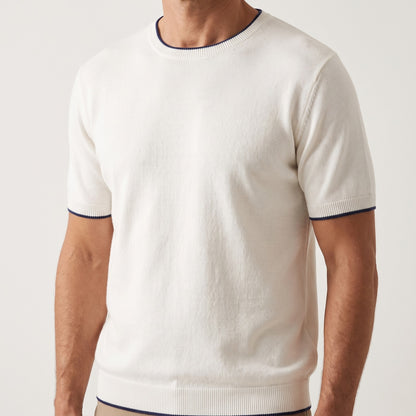 Fijngebreid heren T-shirt met ronde hals en smalle contrastrand - gebroken wit
