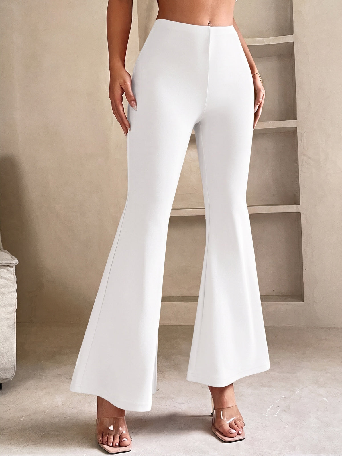 Flared broek voor dames in petite lengte met elastische taille en wijde pijp - wit