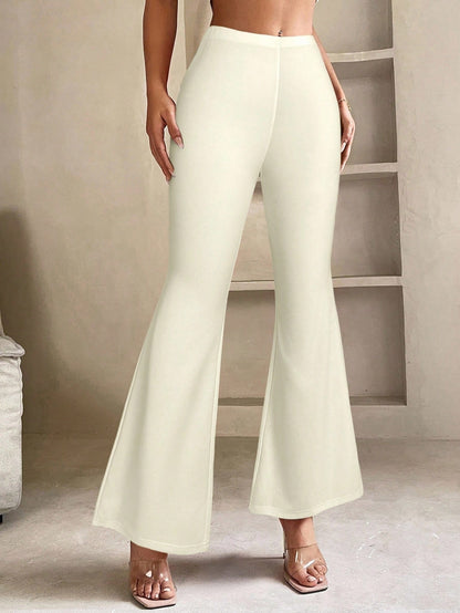 Flared broek voor dames in petite lengte met elastische taille en wijde pijp - crème