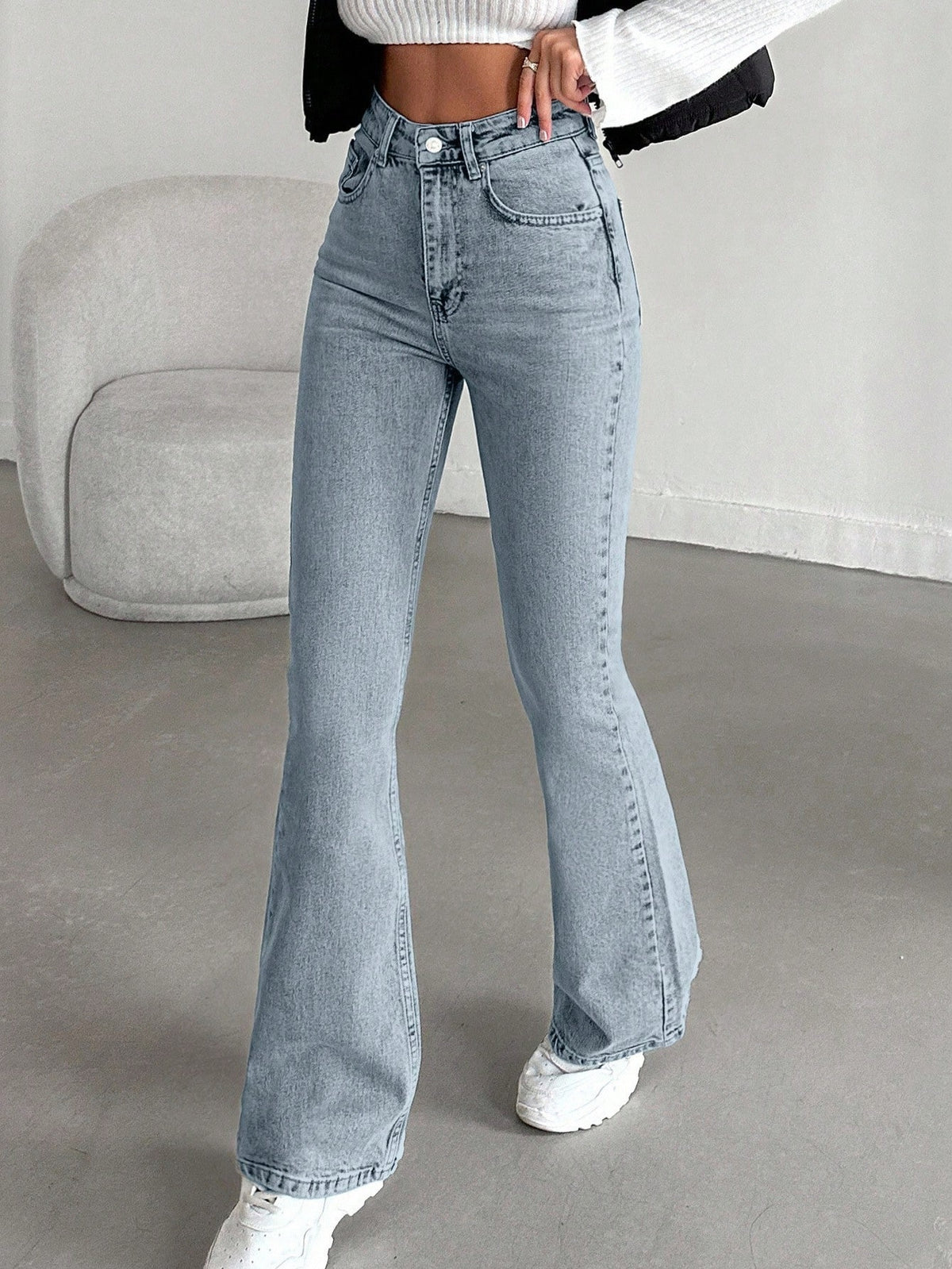 Flared jeans voor lange vrouwen met hoge taille en uitlopende pijp - lichtblauw