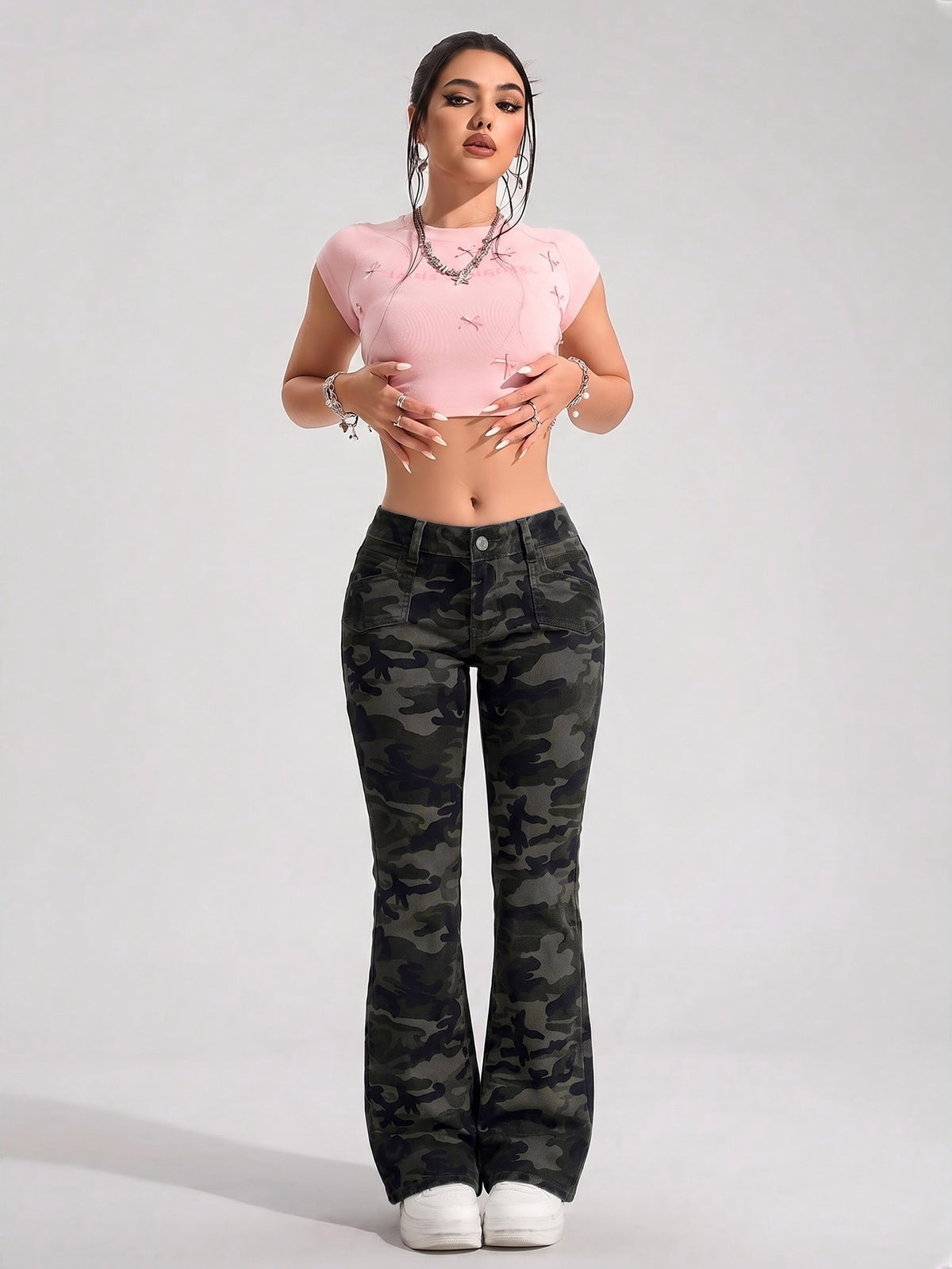 Flared jeans voor dames in petite lengte met lage taille en uitlopende pijp - camo
