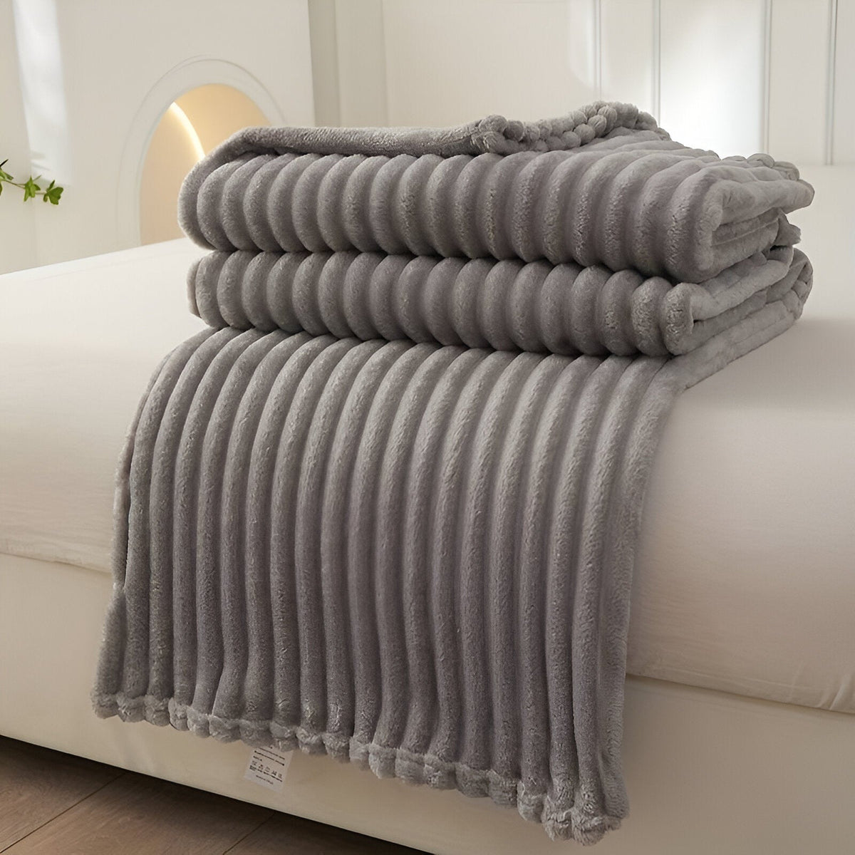 Fleece plaid met ribbelstructuur van zacht pluche - lichtgrijs