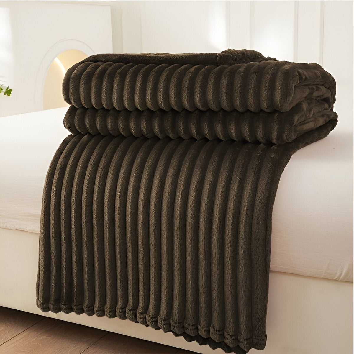 Fleece plaid met ribbelstructuur van zacht pluche - donkerbruin