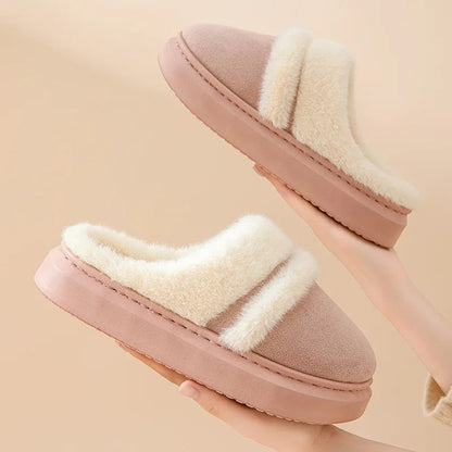 Fluffy pantoffels in suède look met brede pluche band, open hiel en dikke zool