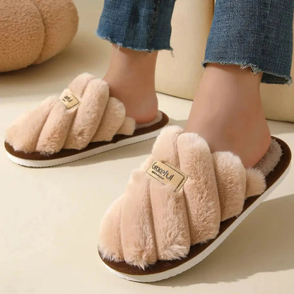 Fluffy pantoffels met gekruiste pluche banden, teddy voetbed en open hiel - beeld 5