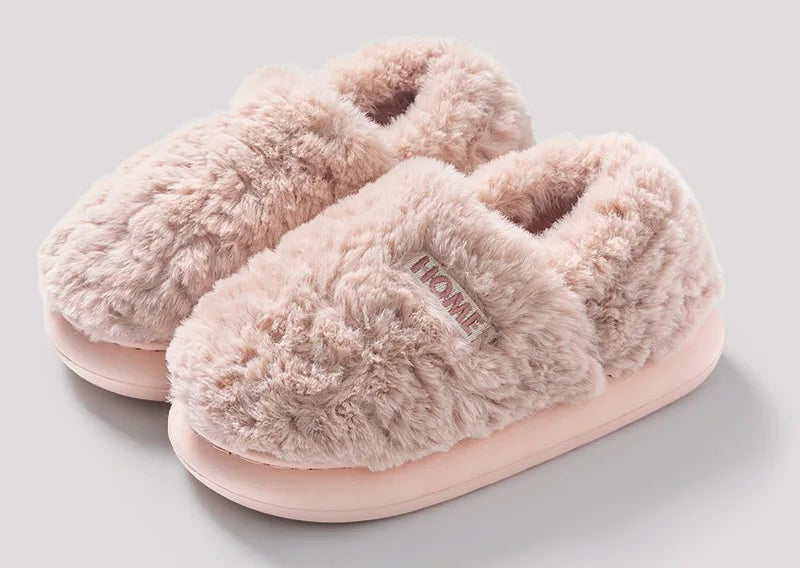 Fluffy pantoffels met gesloten hiel, pluche bovenkant en dikke zool met profiel - roze