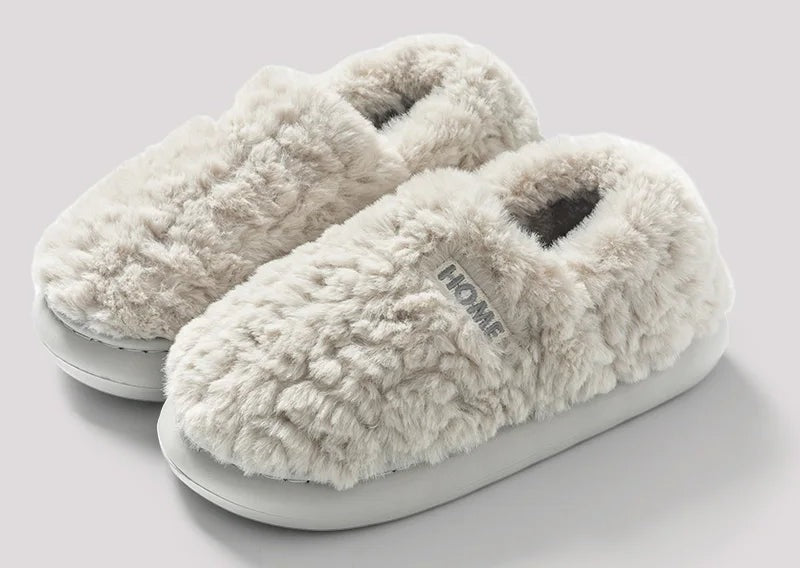 Fluffy pantoffels met gesloten hiel, pluche bovenkant en dikke zool met profiel - lichtgrijs