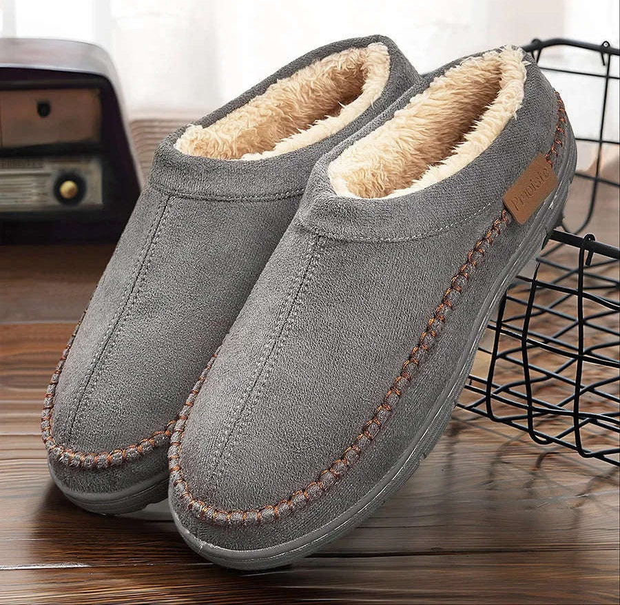Fluffy pantoffels in suède look met pluche voering, gestikte rand, open hiel en harde zool - beeld 2