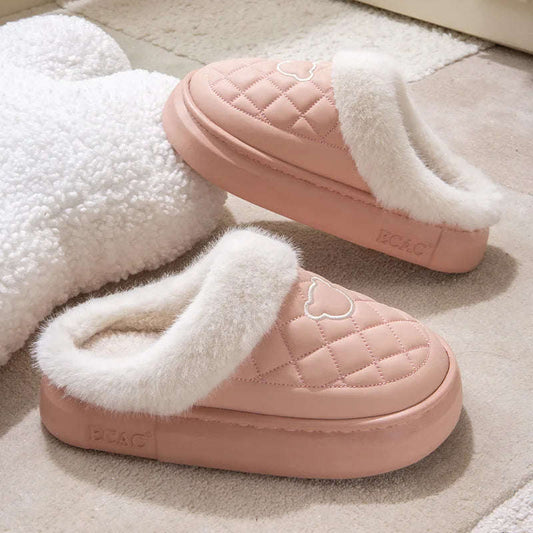 Fluffy pantoffels met open hiel, gewatteerde bovenkant in leerlook en brede pluche rand - beeld 2