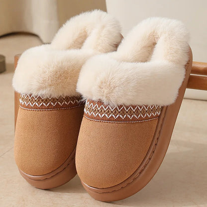 Fluffy pantoffels in suède look met pluche kraag, geborduurde band en open hiel - camel