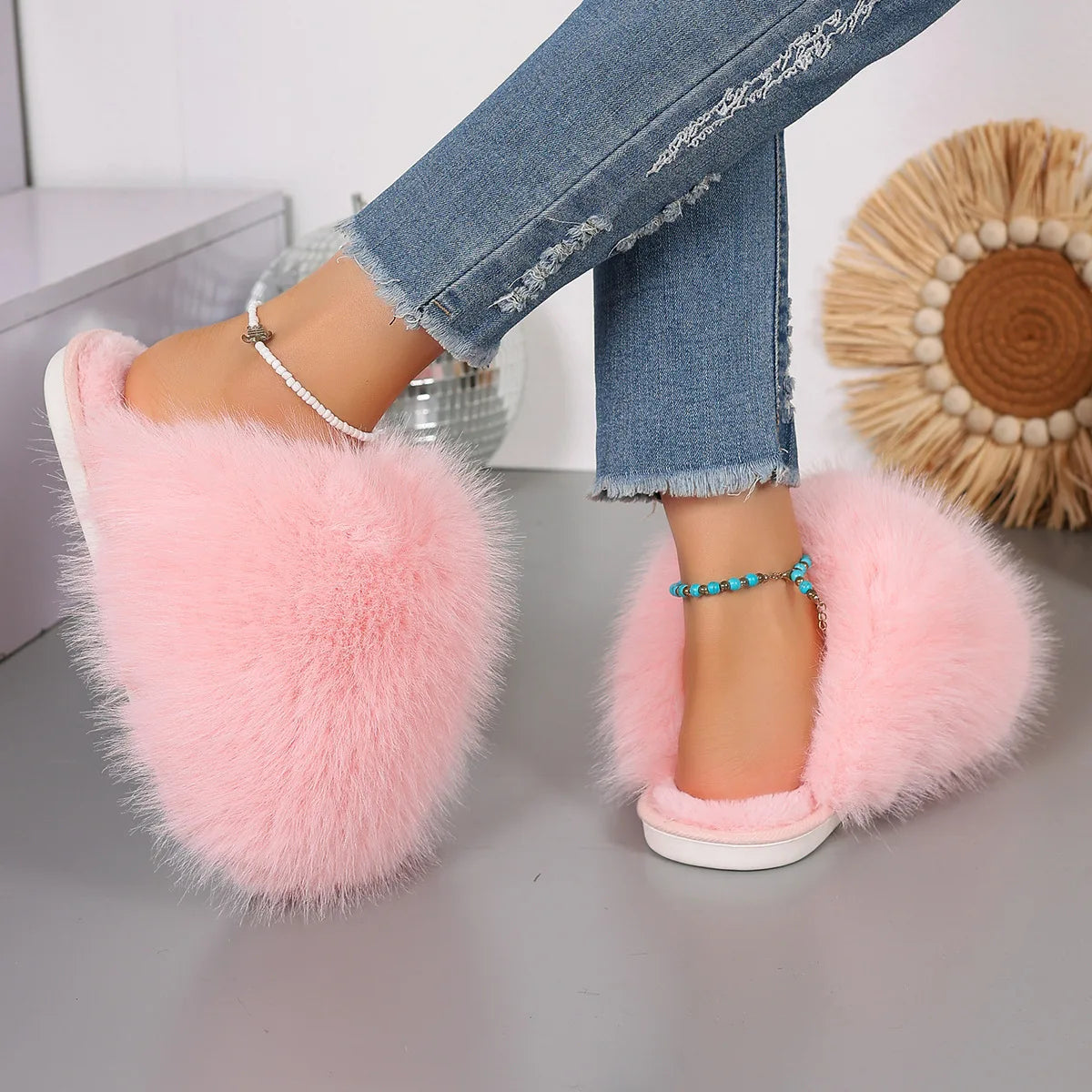Fluffy slippers met bovenkant van lang imitatiebont, open hiel en rubberen zool - beeld 7