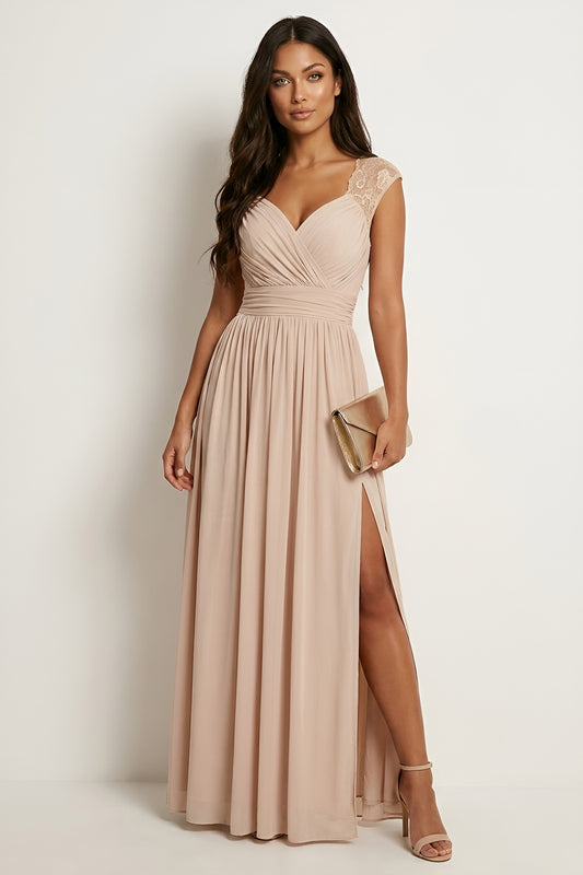 Galajurk dames in beige met split en kanten schouders