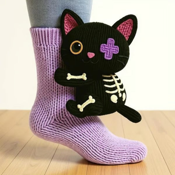 Gebreide dierensokken met 3D-knuffeldiertje op de schacht - zwarte kat