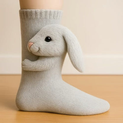Gebreide dierensokken met 3D-knuffeldiertje op de schacht - konijn