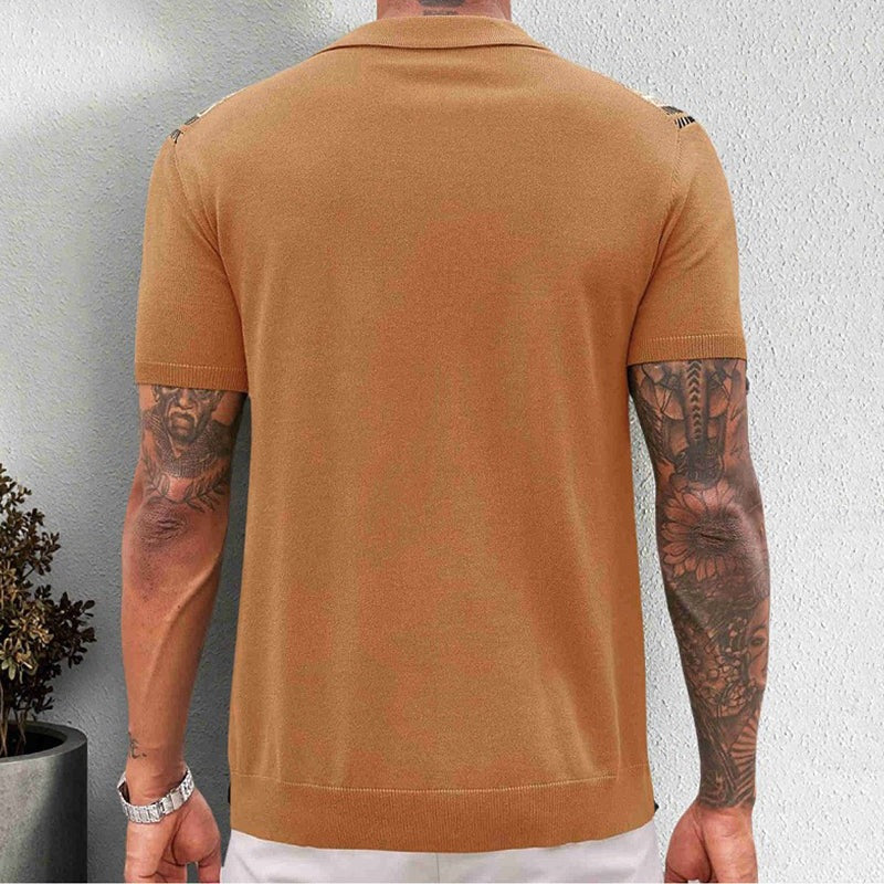 Gebreide herenpolo met doorlopende knoopsluiting en verticale jacquard strepen - beeld 7