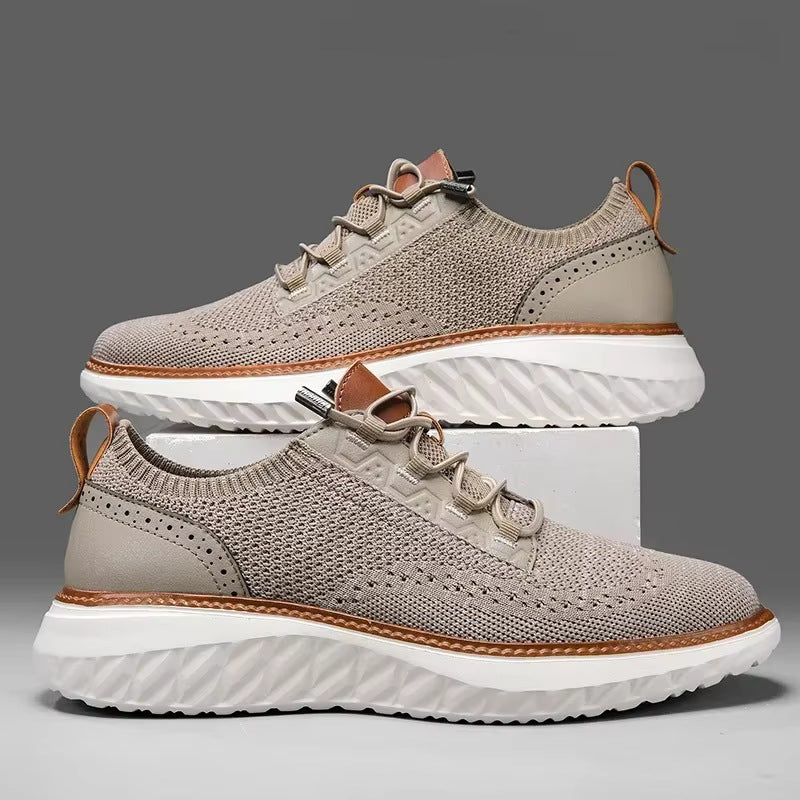 Gebreide herensneakers met brogue hielstuk in leerlook, elastische veters en witte zool met ruitreliëf - beeld 5