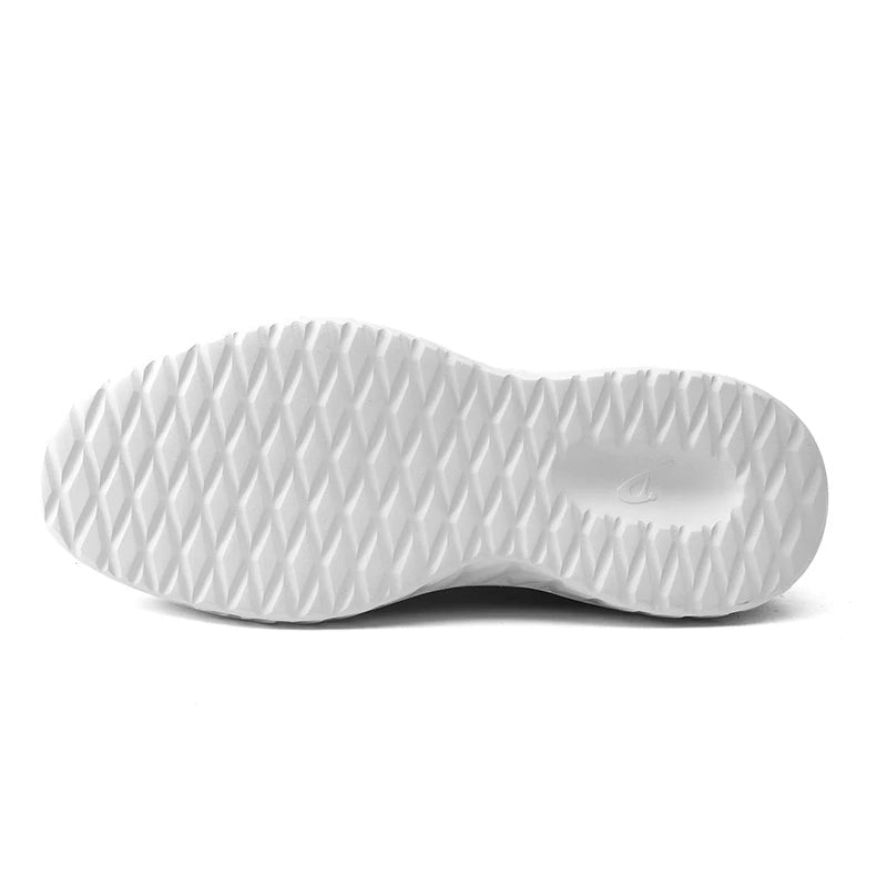 Gebreide herensneakers met brogue hielstuk in leerlook, elastische veters en witte zool met ruitreliëf - beeld 9
