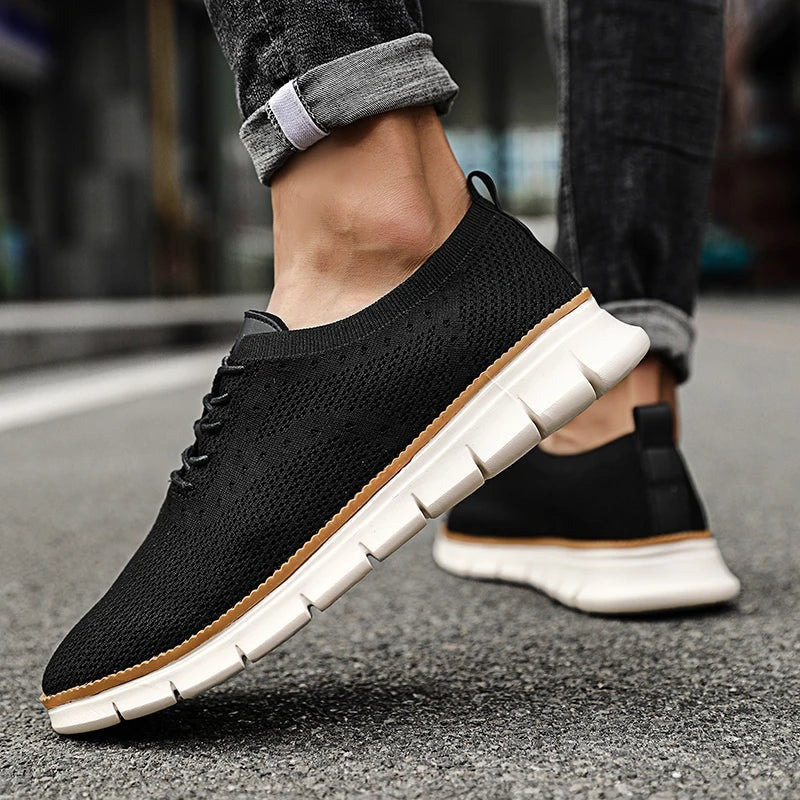 Gebreide herensneakers met vetersluiting in leerlook en lichte witte zool - beeld 4