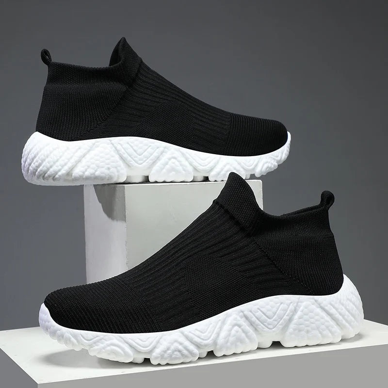 Gebreide instapsneakers voor heren met sokschacht en dikke schuimzool met reliëf - zwart