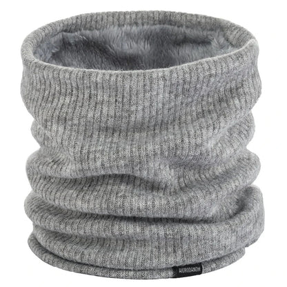 Gebreide nekwarmer met pluche voering en klein geweven labeltje - lichtgrijs