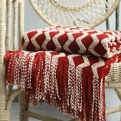 Gebreide plaid met zigzagpatroon en lange franjes - rood