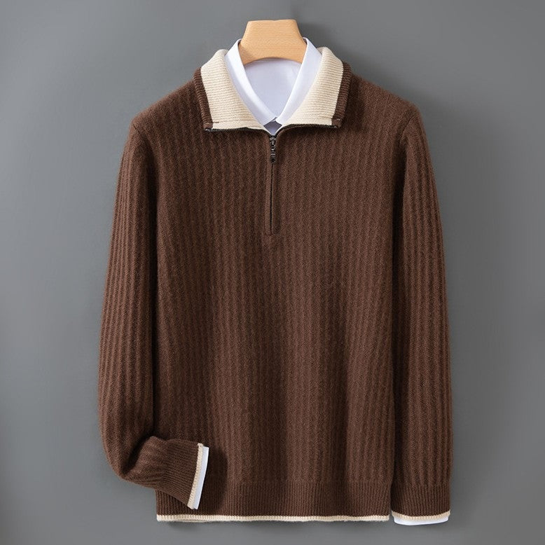 Geribde herentrui met halve rits en een polokraag in contrastkleur - bruin/crème