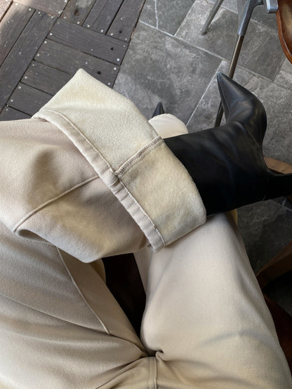 Gevoerde jeans voor dames in ecru met rechte, ruime pijp en zachte binnenkant - beeld 6