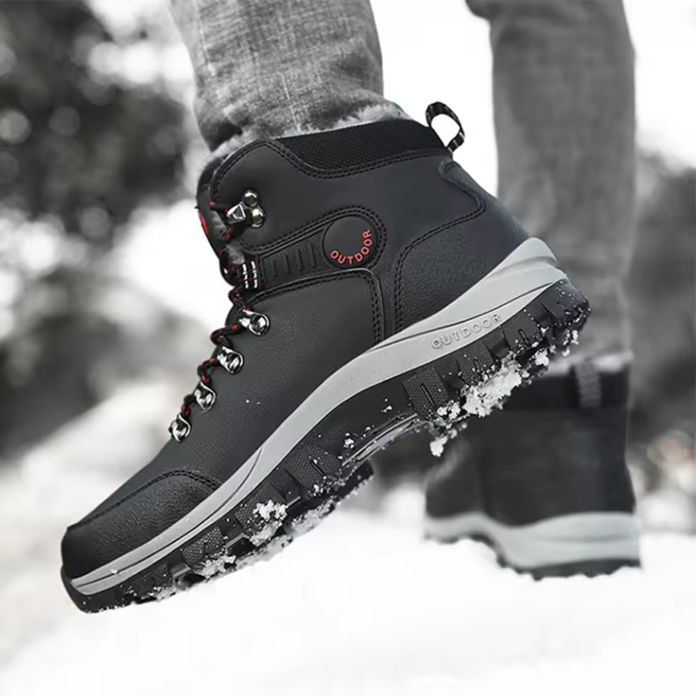 Gevoerde winterboots voor heren met veters en profielzool