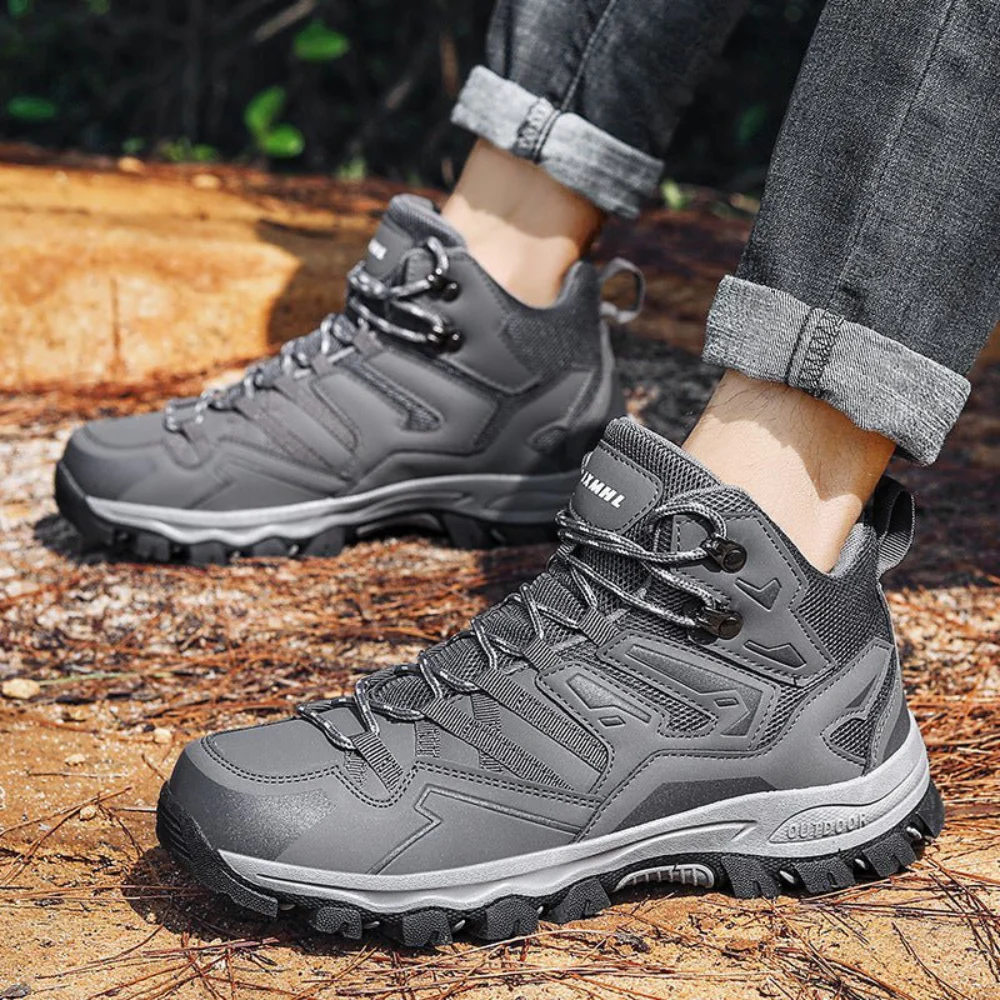 Halfhoge wandelschoenen voor dames en heren met profielzool