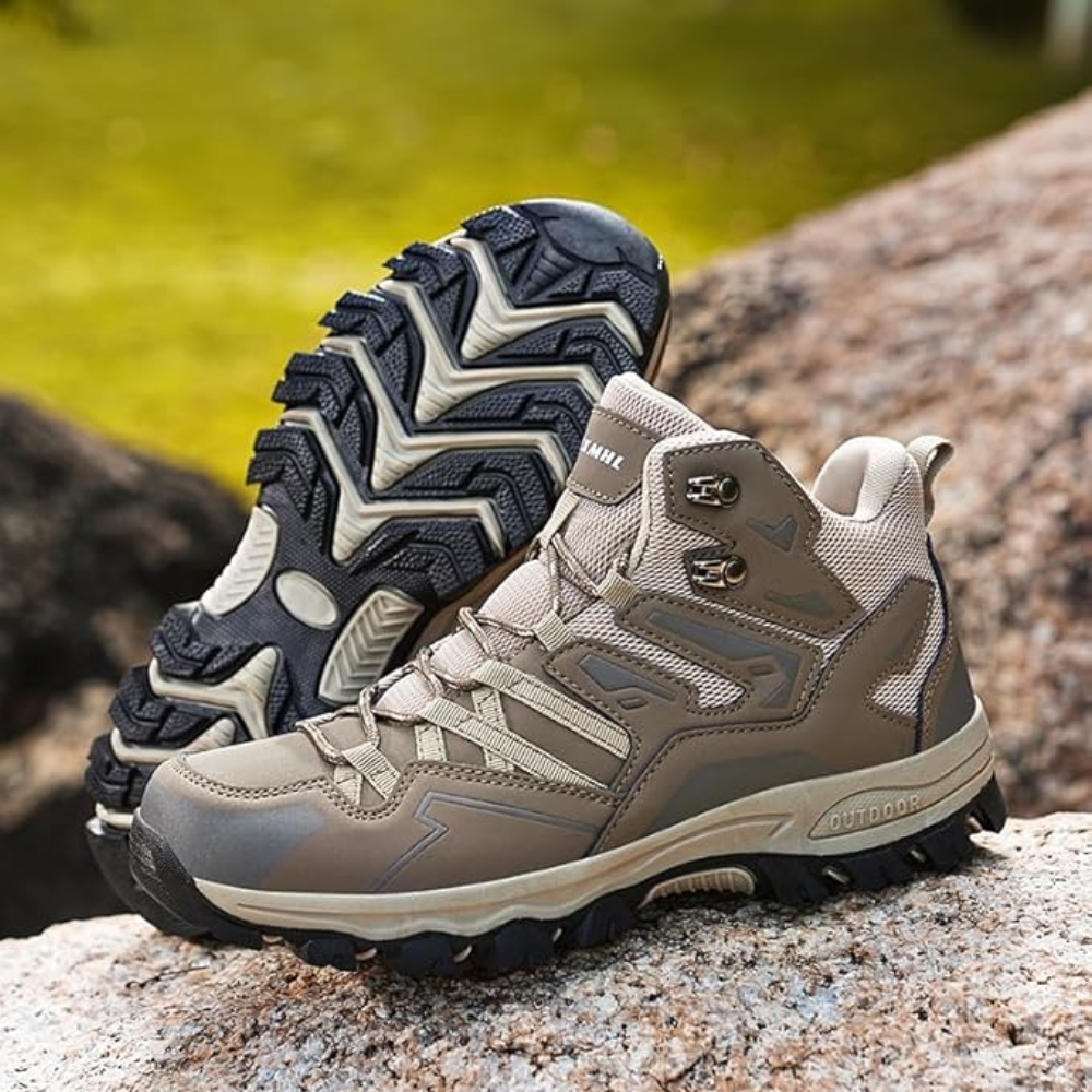 Halfhoge wandelschoenen voor dames en heren met profielzool