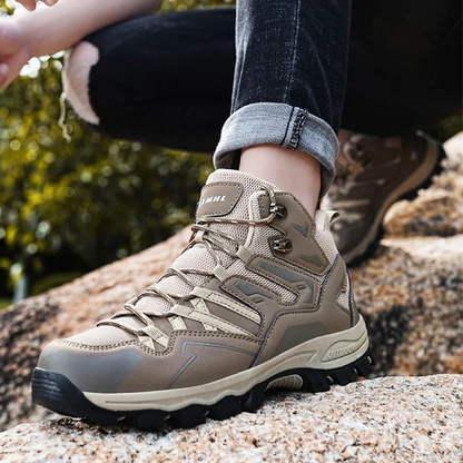 Halfhoge wandelschoenen voor dames en heren met profielzool