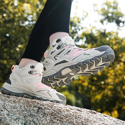 Halfhoge wandelschoenen voor dames en heren met profielzool
