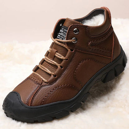 Hoge heren winterschoenen in leerlook met gewatteerde rand en grove zool