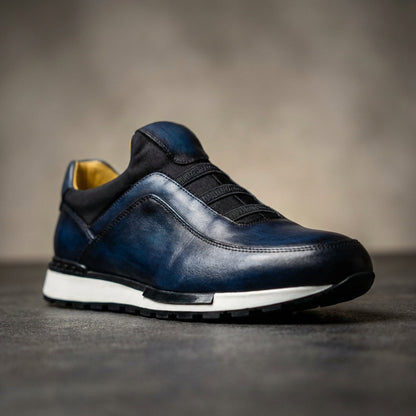 Heren instapsneakers in leerlook met patina-afwerking, elastische banden en gele voering - blauw
