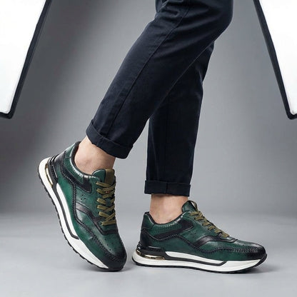Herensneakers in leerlook met patina, brogue-perforatie en een zichtbaar luchtkussen in de hiel - beeld 10