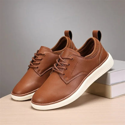 Herensneakers in leerlook met elastische kraag, witte zool met bruine rand en hiellus - cognac