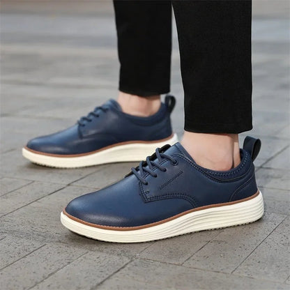 Herensneakers in leerlook met elastische kraag, witte zool met bruine rand en hiellus - beeld 4