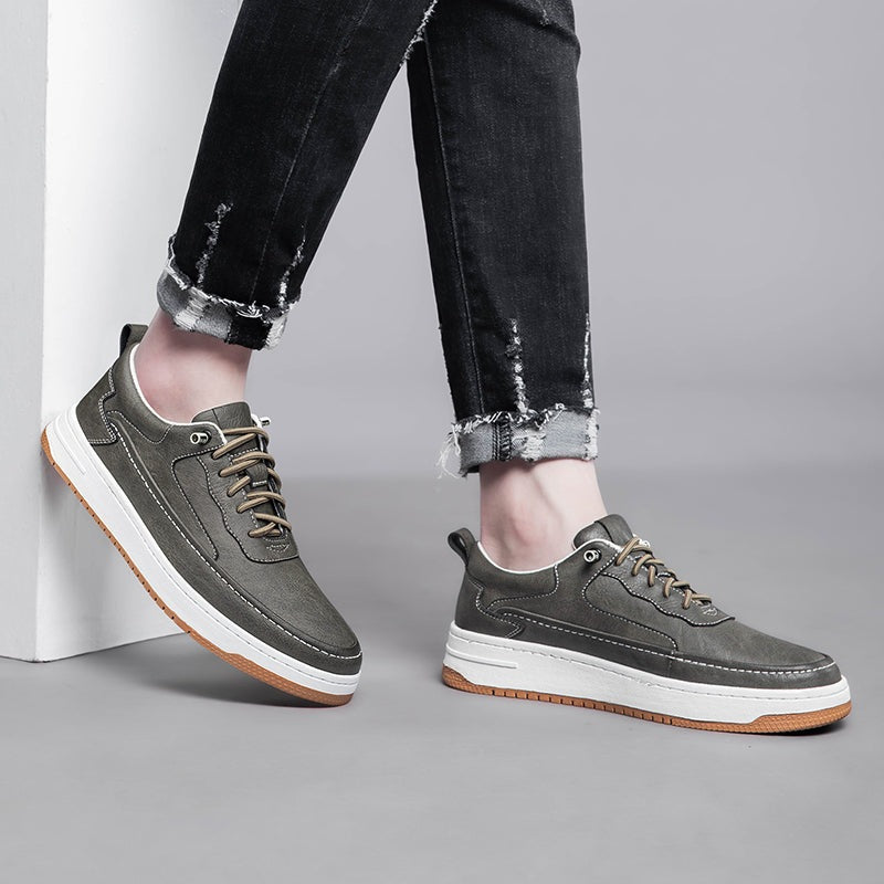 Lage herensneakers in leerlook met contraststiksel, witte zool en bruine loopzool - beeld 9