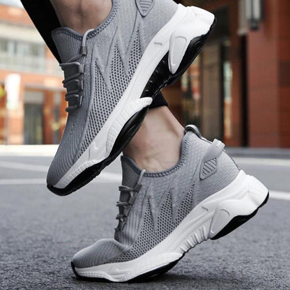 Herensneakers met verborgen verhoging en gebreid bovenwerk