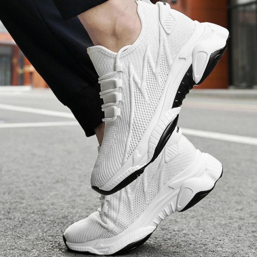 Herensneakers met verborgen verhoging en gebreid bovenwerk
