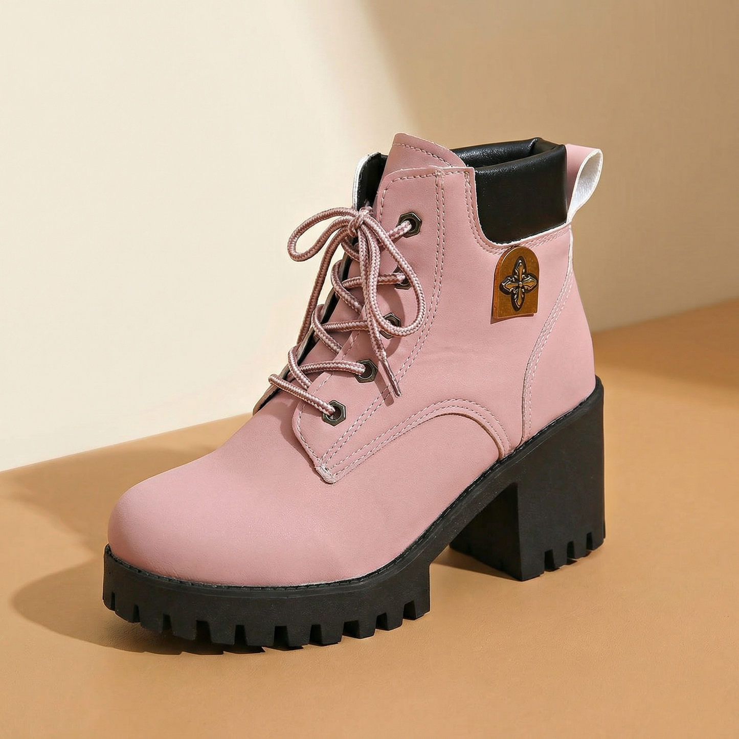 Veterboots dames met plateau - detailfoto