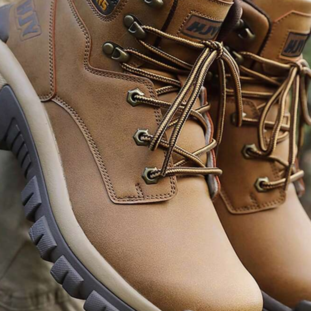 Hoge wandelschoenen voor heren met profielzool en gevoerde kraag