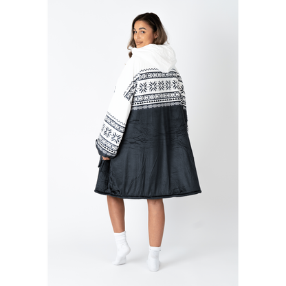 Zwart-Witte Hoodie Deken met Noors Patroon en Sherpa