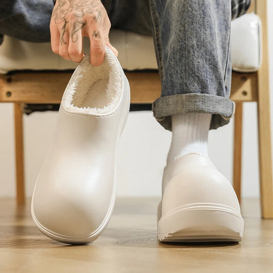 Horeca schoenen van EVA met dichte neus en dikke antislipzool - wit met teddyvoering