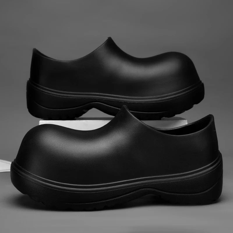 Horeca schoenen van EVA met dichte neus en dikke antislipzool - zwart